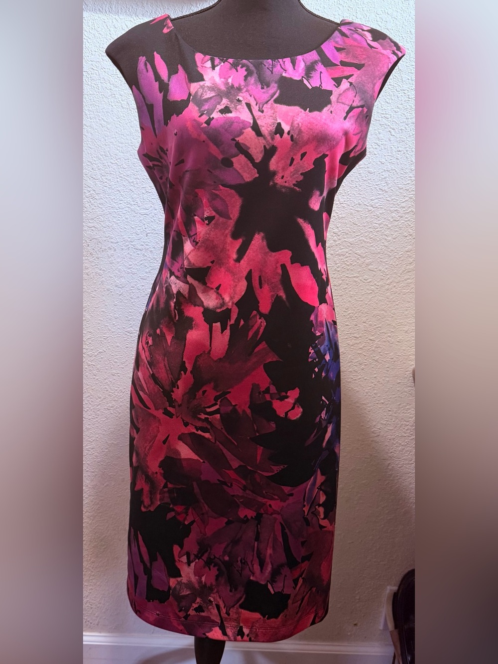 New Sleeveless Pink abstract pink & black Floral Sheath Dress - soft
